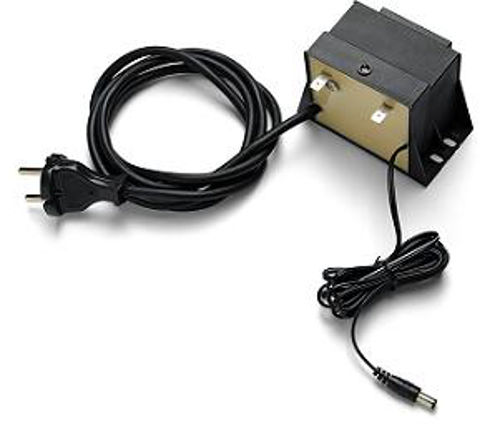 Bild på HUSQVARNA AUTOMOWER® Separat batteriladdare 210 C Fel Bild! Är utan stift.