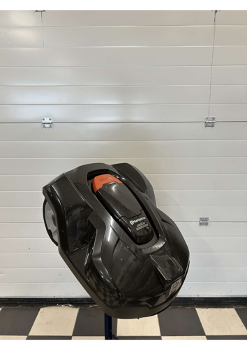 Bild på HUSQVARNA Automower Begagnad 420 Nyskick.